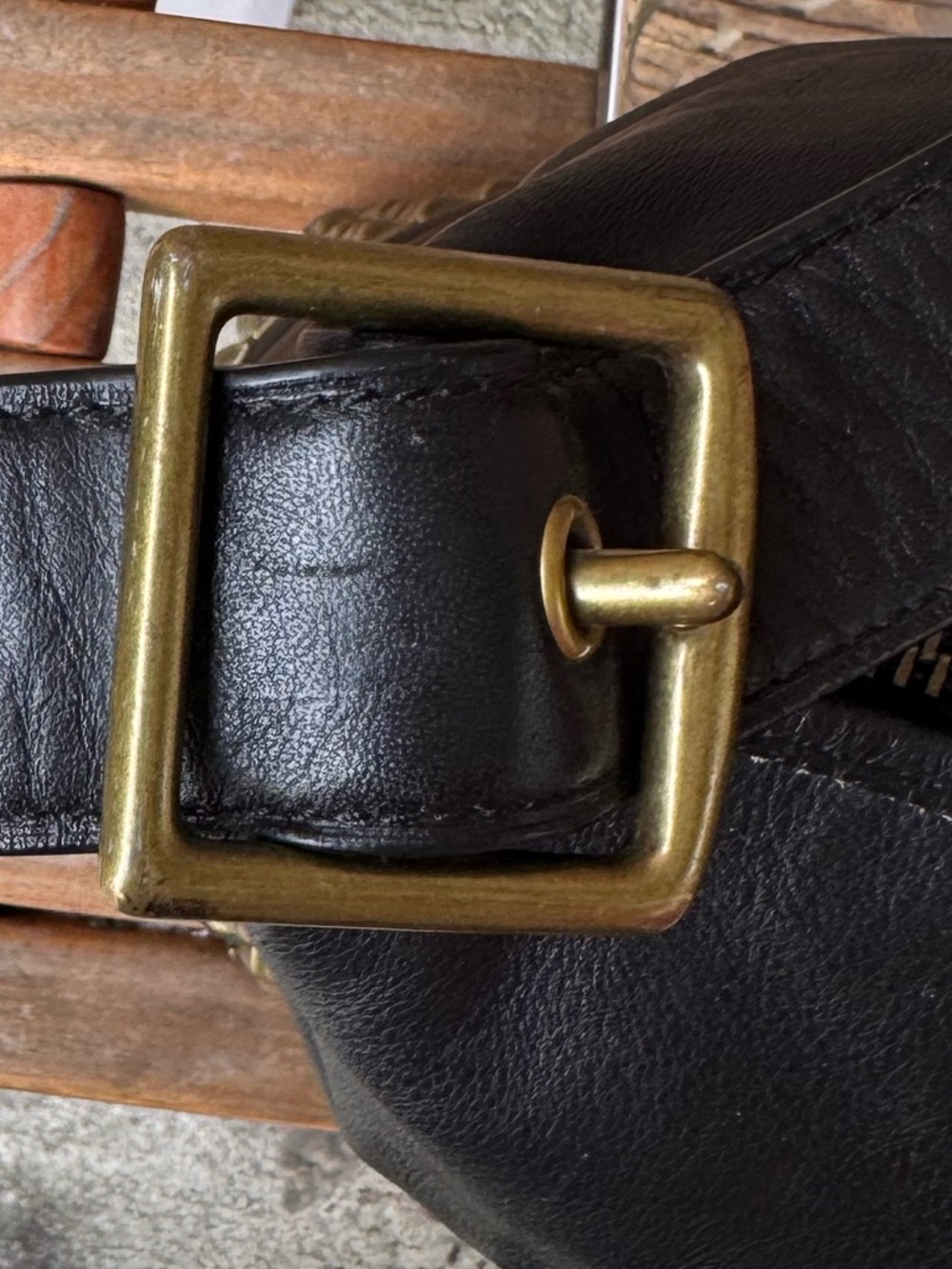 Coach Legacy Studded Duffle Bag With Adjustable Strap And Matching Wristlet - Picture 7 of 14